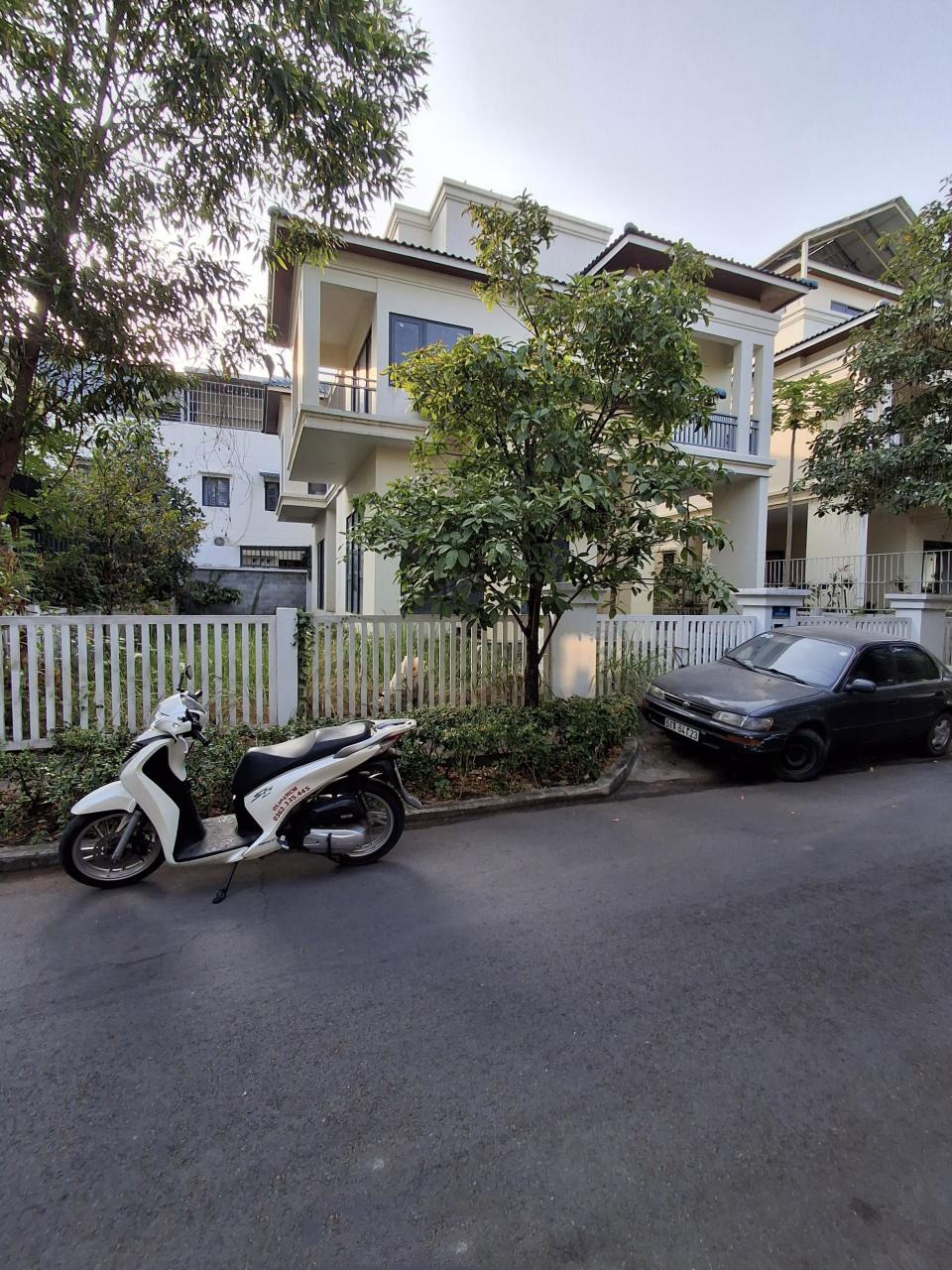 Villa Sentoria Quận 12: 300m2, 15x20m, Giá Tốt - MrTAnh