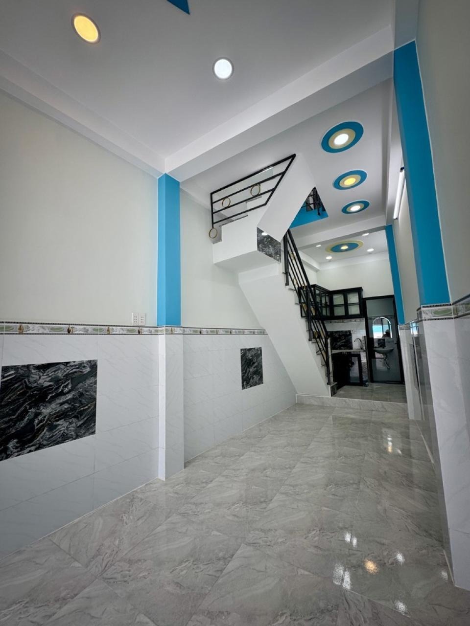 🔥 Giảm 200tr - Nhà 3 Tầng, 36m2, Nguyễn Thái Sơn, Giá 3.7 Tỷ