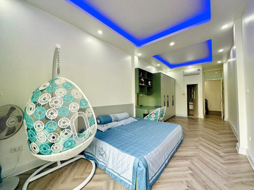Siêu phẩm Mặt Phố Quang Trung: 13 tỷ - 5 Tầng Thang Máy - Kinh Doanh