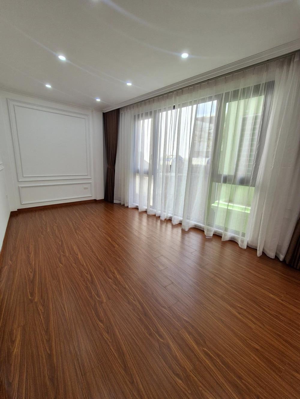 🏠 Bán nhà 6 tầng thang máy, vị trí đẹp - Đồng Cổ, Tây Hồ, giá 11.5 tỷ