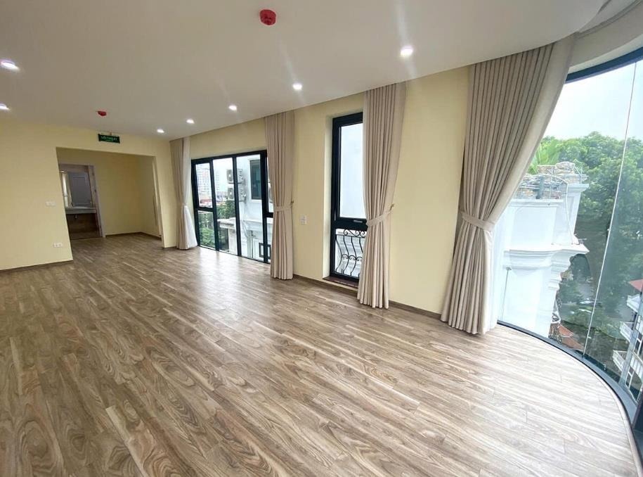 Bán nhà phố lô góc, 10 tầng, thang máy, kinh doanh đỉnh cao - 113m² - Quận Thanh Xuân