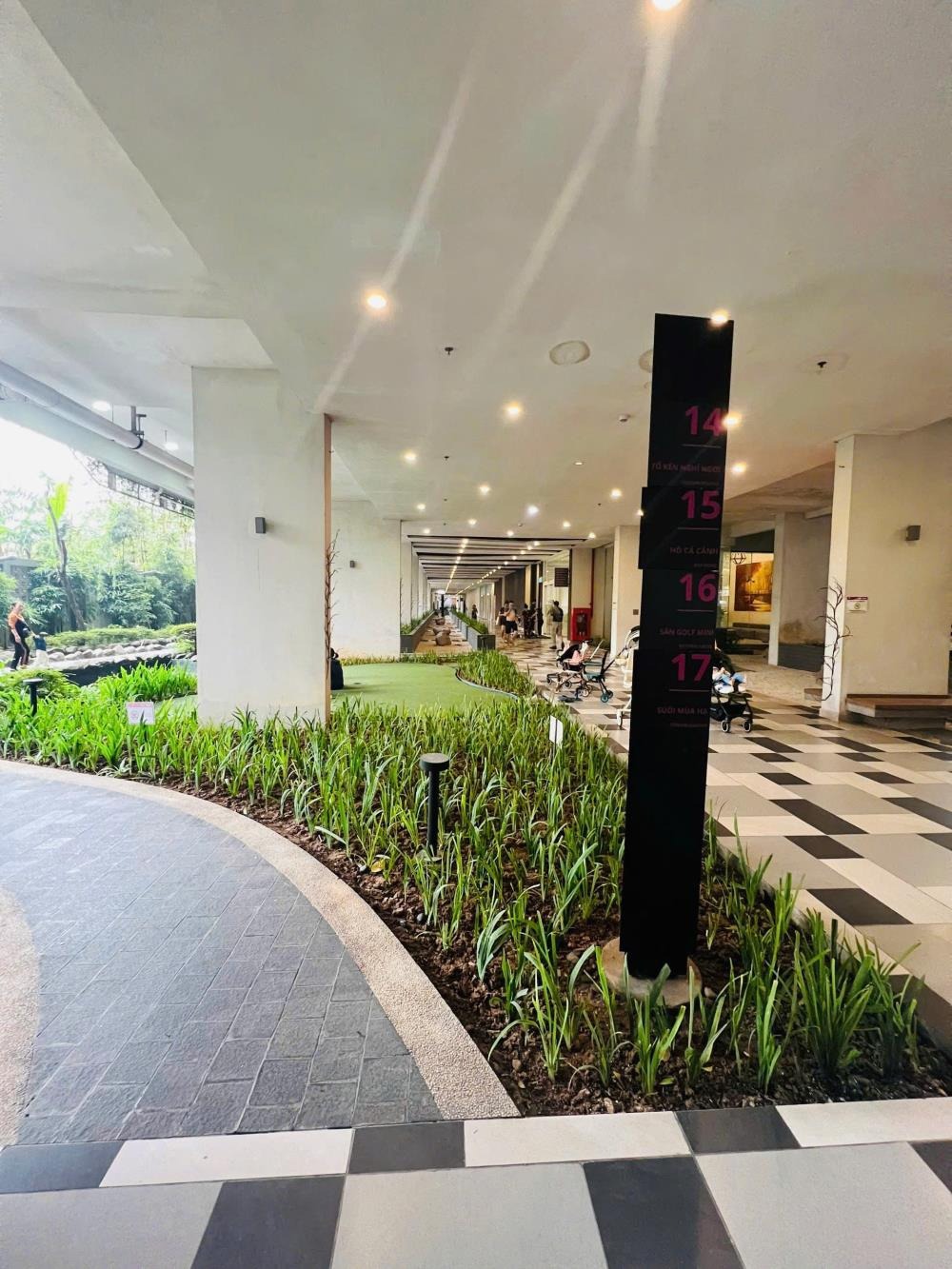 Bán Gấp Căn 3PN View Thành Phố - Seasons Avenue - Giá 7 Tỷ