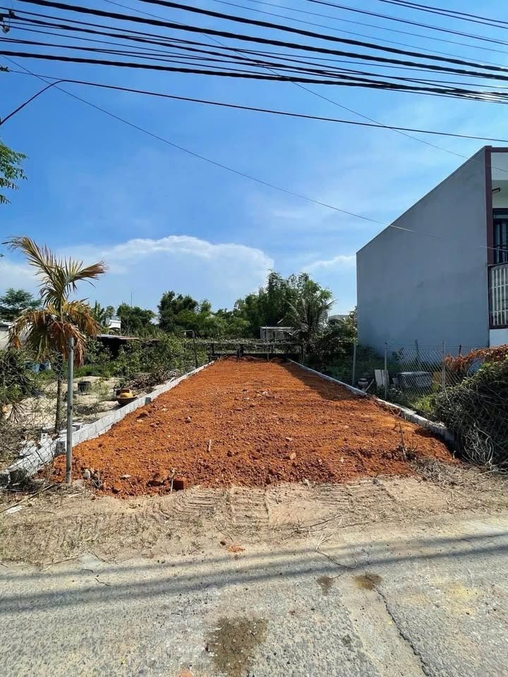 Bán Gấp Lô Đất Full Thổ Cư MT Ngã Tư Tân Quy Củ Chi - 182m2, SHR