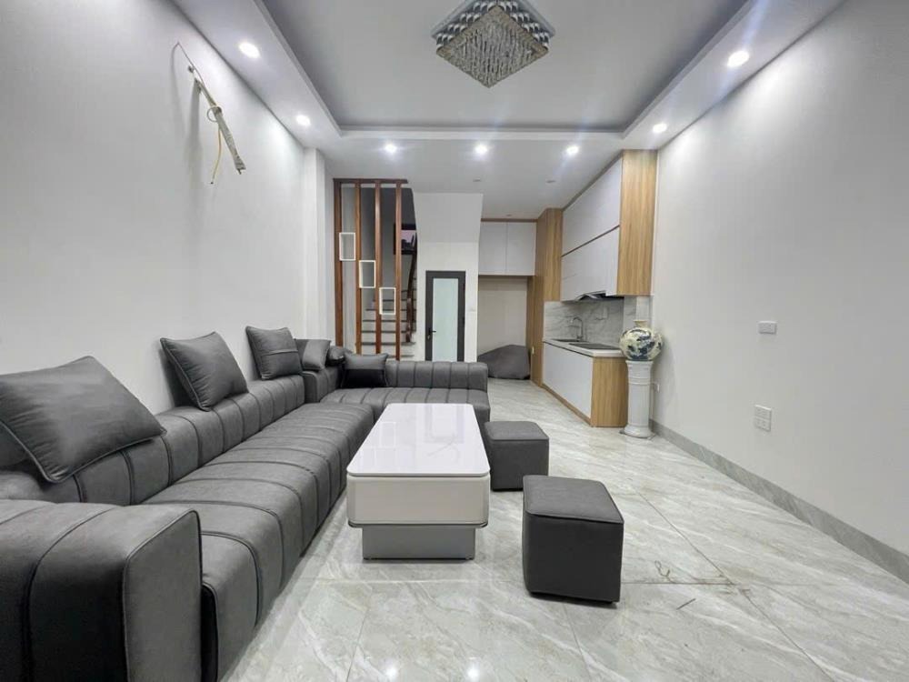 Nhà Xây Mới 5 Tầng - Vị Trí Đắc Địa - Tiện Ích Vượt Trội