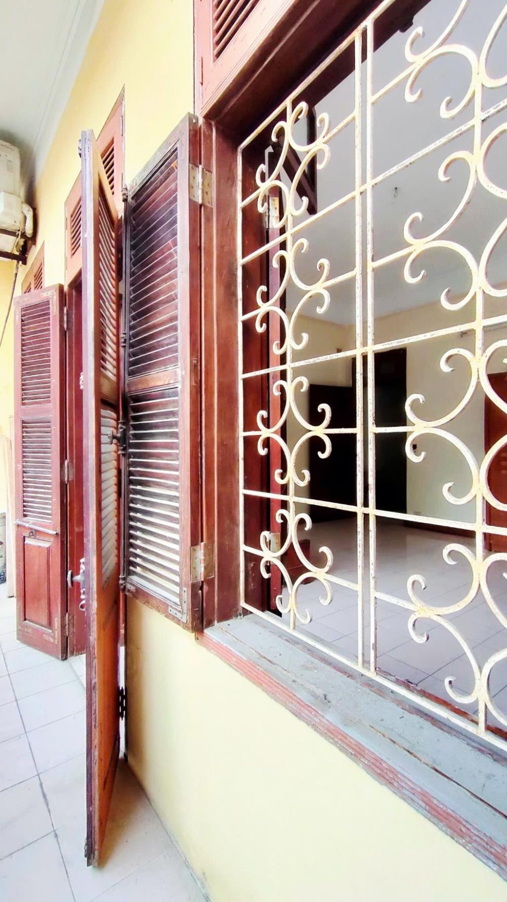Phân Lô, Nguyên Hồng, Đống Đa: Ô Tô Tránh, 66m2 x 4 Tầng, Giá 28.5 Tỷ