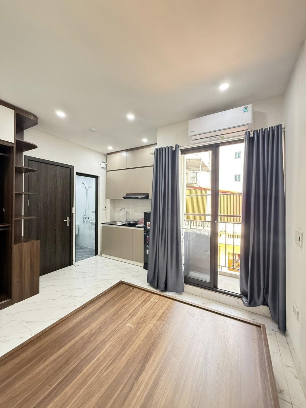 Nhà phố 7 tầng, thang máy, dòng tiền 50tr/tháng - Vị trí đắc địa Dịch Vọng, Cầu Giấy