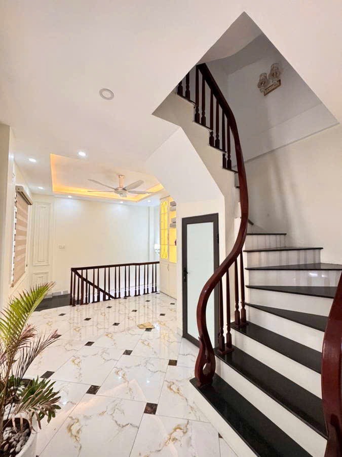Bán Nhà Mễ Trì - Ngõ Thông Ôtô - Giá Hơn 7 Tỷ