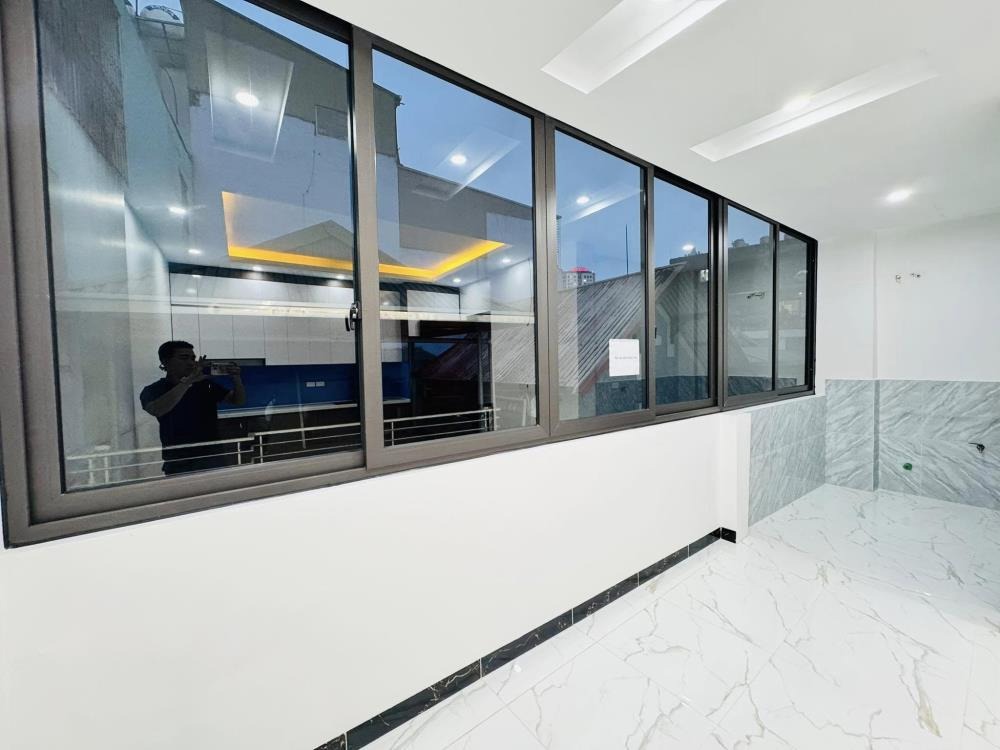 🏡 Nhà phố 5 tầng, mặt tiền 6.7m, thang máy, Cầu Giấy - 9.55 tỷ