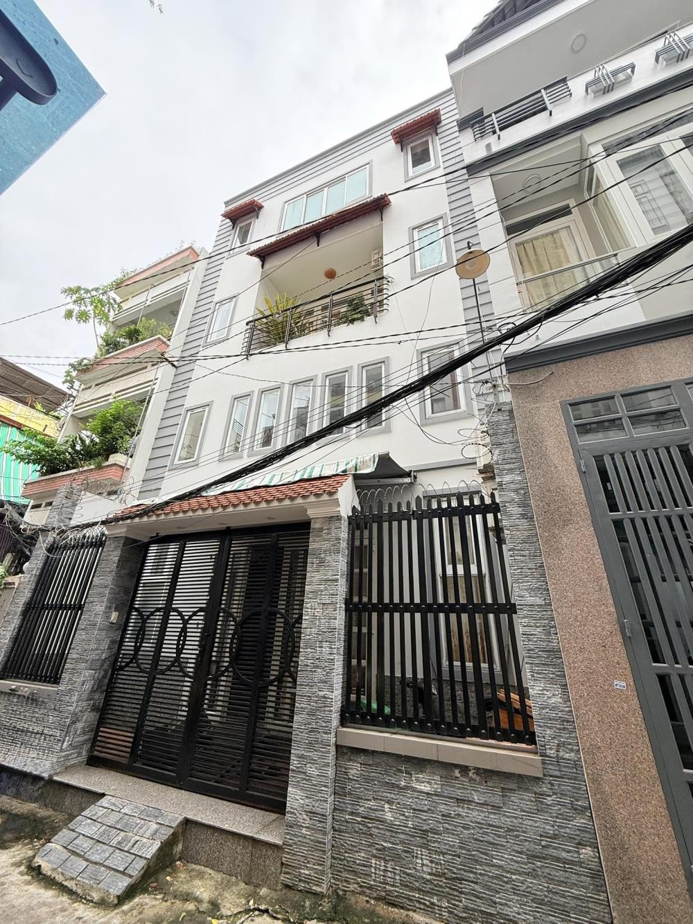 Bán nhà riêng Tân Bình - 65m2 - 4 Tầng - Giá 7.6 Tỷ