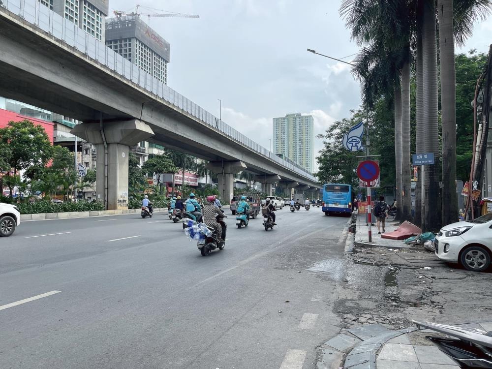 Trần Phú Hà Đông: Mặt Phố Kinh Doanh Sầm Uất - 50m2 x 3 Tầng - Giá 11 Tỷ