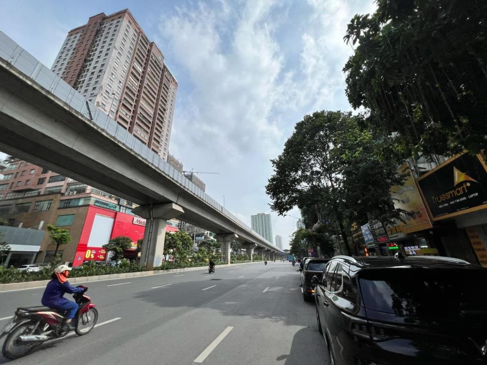 Trần Phú Hà Đông: Mặt Phố Kinh Doanh Sầm Uất - 50m2 x 3 Tầng - Giá 11 Tỷ