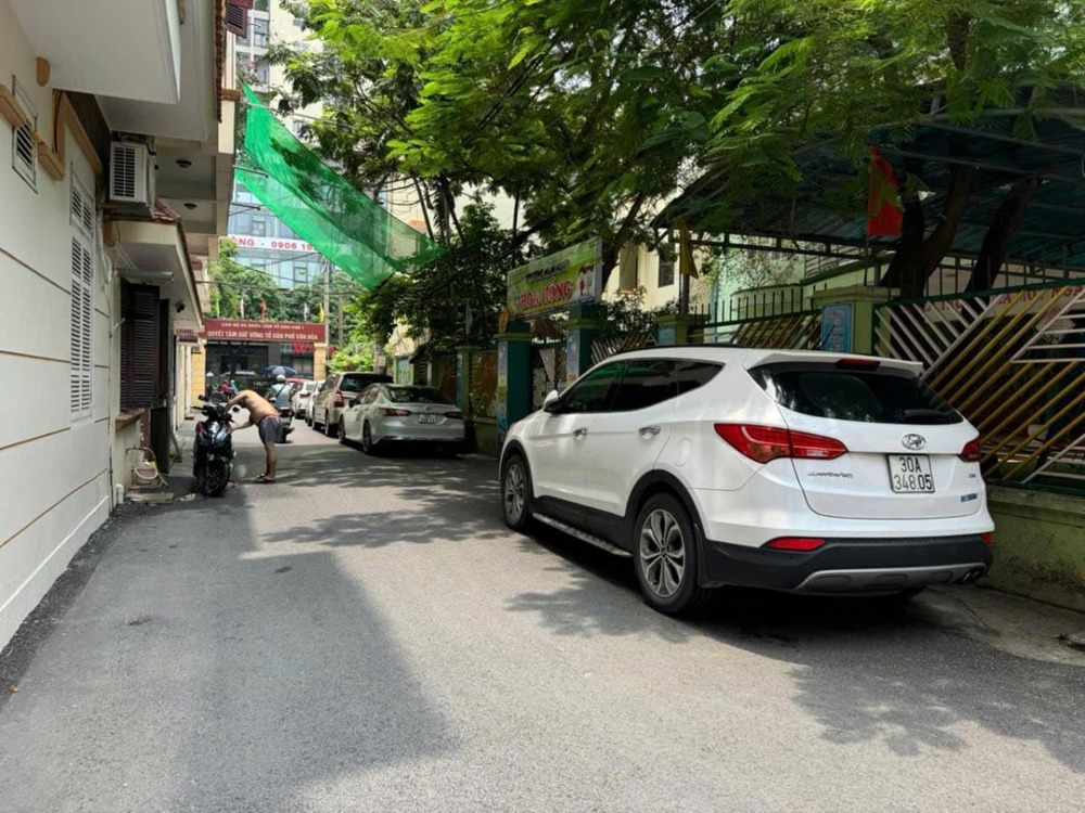 Bán Nhà Lô Phố Hà Đông - 45m2, Ô Tô Đỗ Cửa, Giá 6 Tỷ