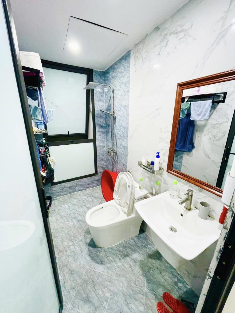 Nhà 6 Tầng, Mặt Phố Khương Đình, Ô Tô Đỗ Cận Nhà - Giá 8.5 tỷ