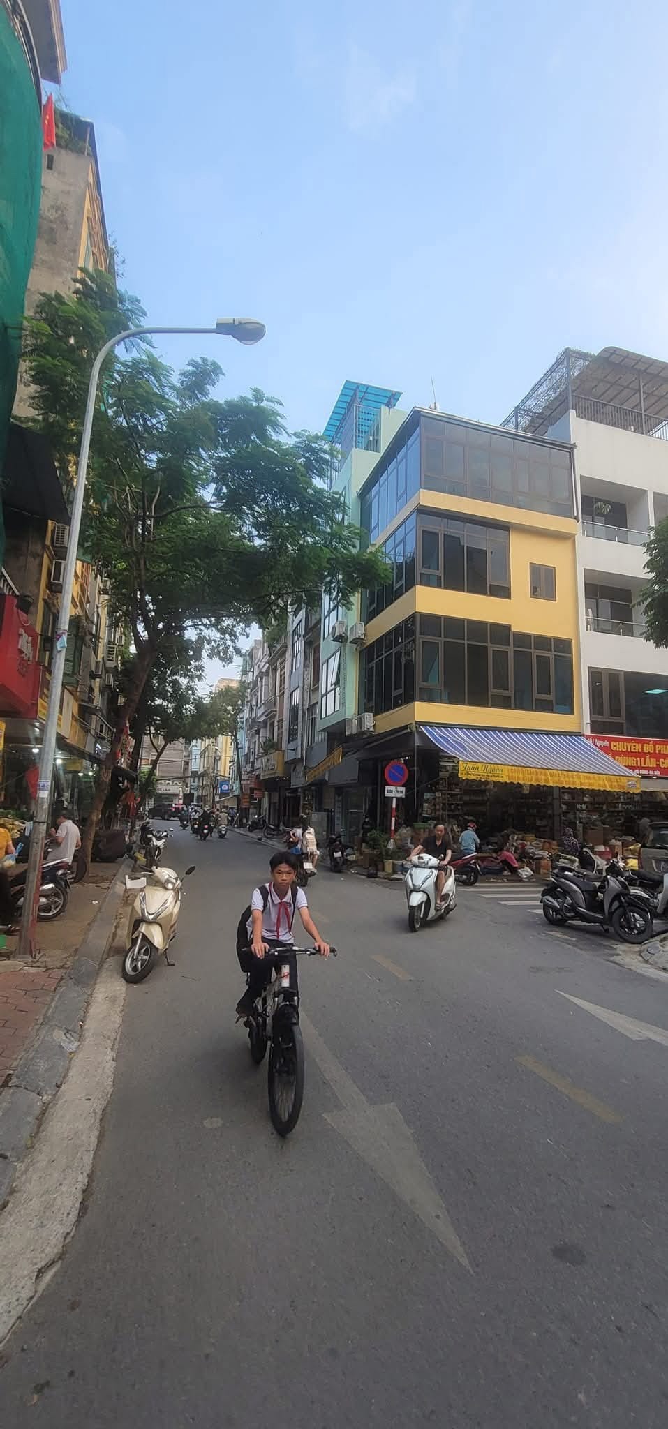 Nhà phố Nguyễn Trãi, Hà Đông - 4 Tầng, 3 Oto Tránh Đỗ - Giá 8.5 tỷ