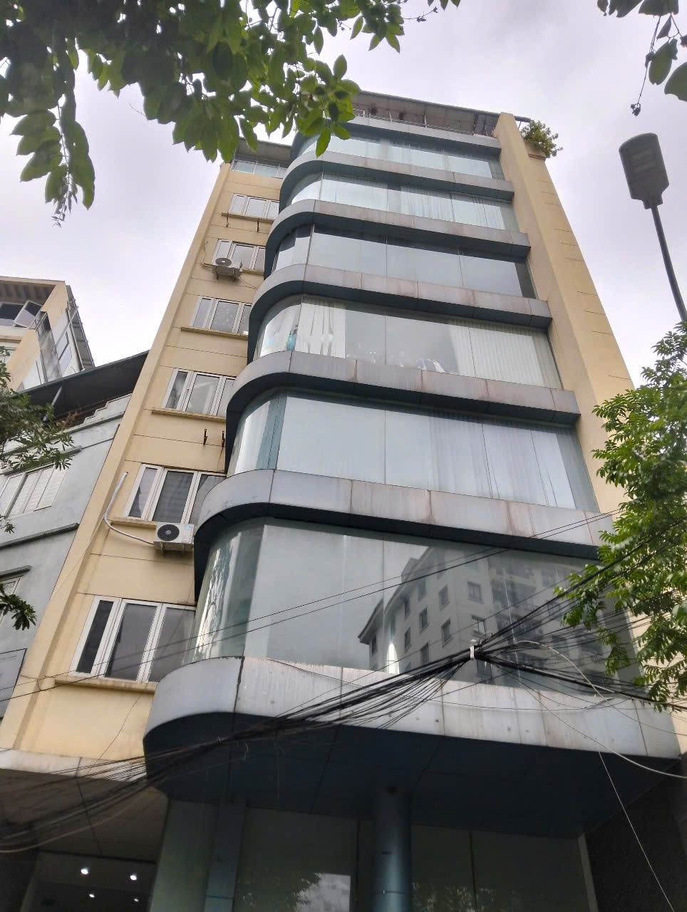 Bán nhà mặt phố Dương Đình Nghệ 170m2 x 12 tầng, MT 5.7 tỷ/m, 112 tỷ, Cầu Giấy