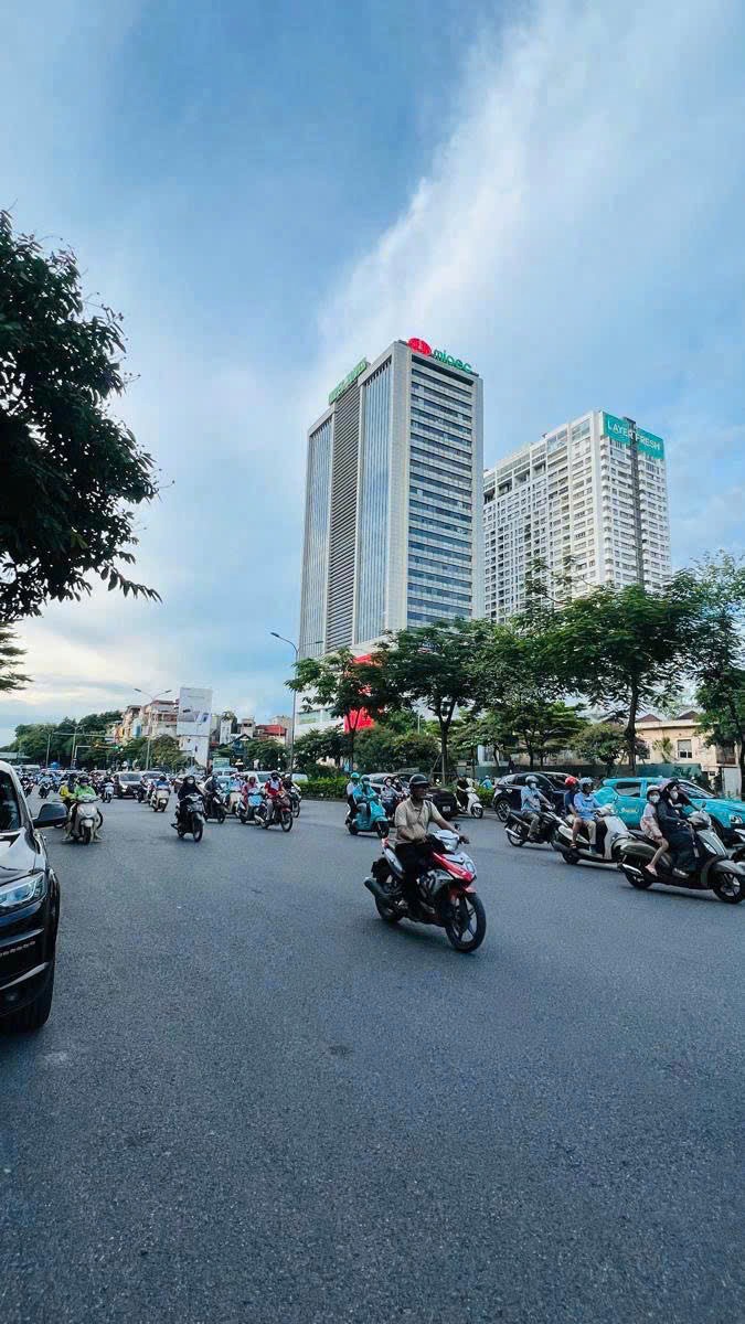 Bán Nhà Mặt Phố Tây Sơn - Ngã Tư Sở - 37m2 - 7 Tầng - Giá 21 tỷ