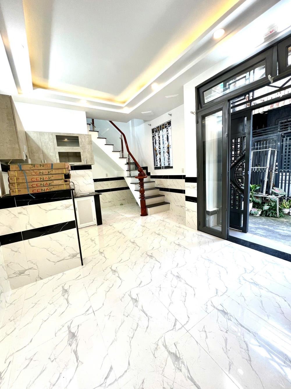 2.8 Tỷ Nhà SHR Quận 12 - 2PN, 24m2, Hẻm Ba Gác - Chính Chủ