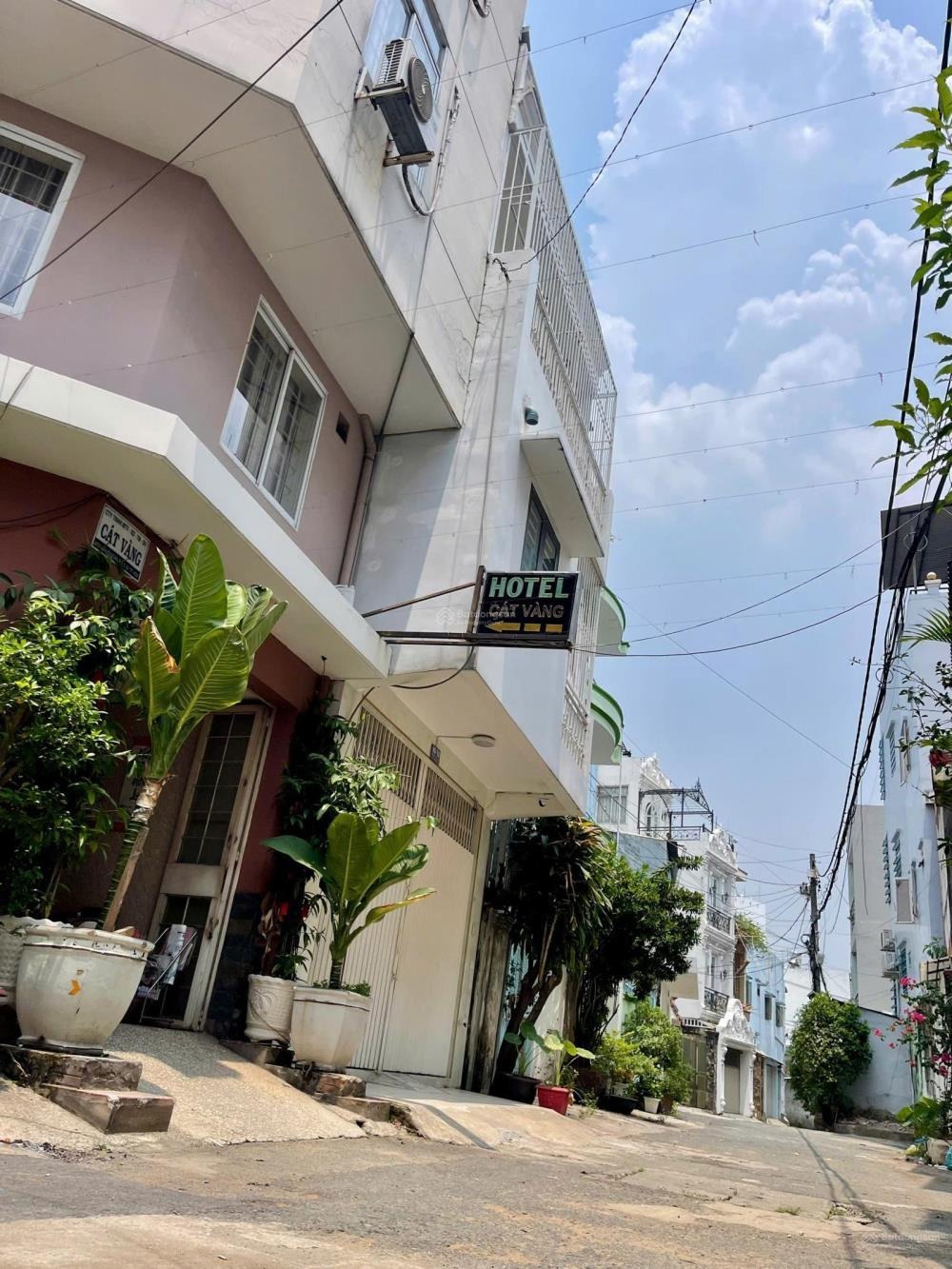 Nhà 4 Tầng Gần Lê Lợi, ĐH Công Nghiệp: Vị Trí Đắc Địa, Giá Tốt