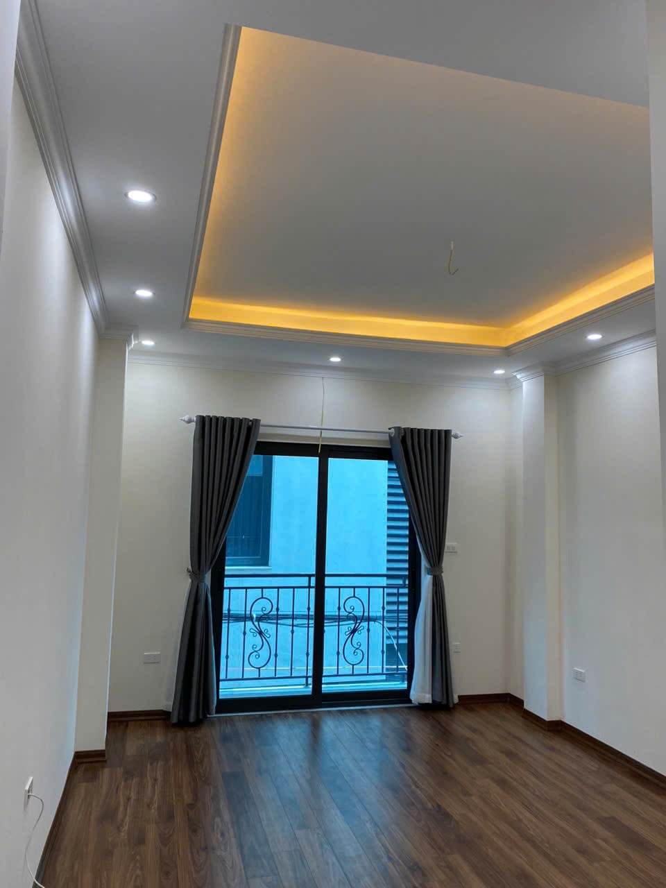 Bán nhà cầu Am Vạn Phúc Hà Đông 5 tầng, thang máy, ô tô đỗ cửa - Giá 10.5 tỷ