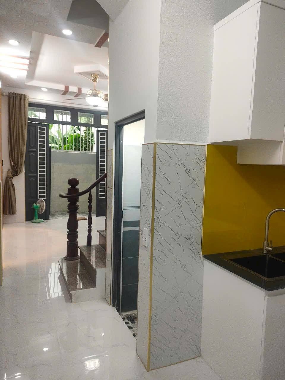 Bán Nhà 2 Lầu Quận 12 - Vị Trí Đẹp, Giá Tốt - 0908660085