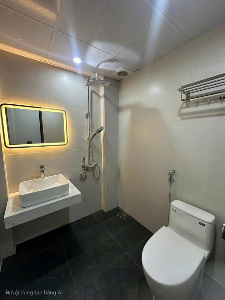Quang Tiến Đại Mỗ: Nhà 6 Tầng, Thang Máy, Ô Tô Đỗ Cửa, Giá 7 Tỷ