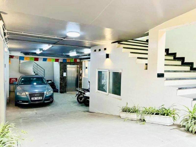 Bán Tòa Nhà 10 Tầng Mặt Phố Võng Thị - View Hồ Tây - 52 Tỷ
