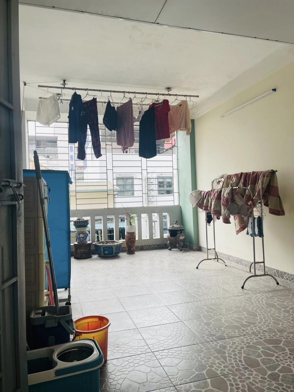 Bán nhà 5 tầng Hoàng Quốc Việt, gara ô tô, 16.9 tỷ