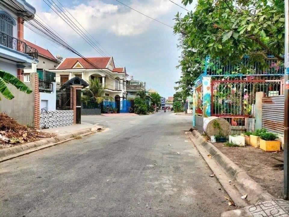 Bán Lô Đất Full Thổ Cư Mặt Tiền Đường Tân Thới Nhì, Hóc Môn - 120m2, SHR