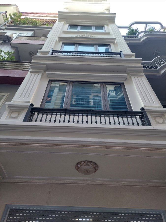 Bán nhà phố Đặng Tất, Ba Đình - 38m2, 5 tầng, gần phố, giá 12.89 tỷ