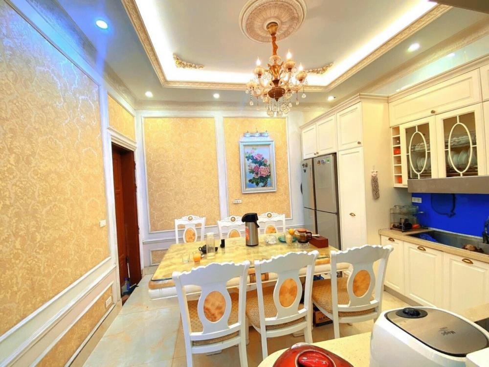 Bán nhà phố Đặng Tất, Ba Đình - 38m2, 5 tầng, gần phố, giá 12.89 tỷ