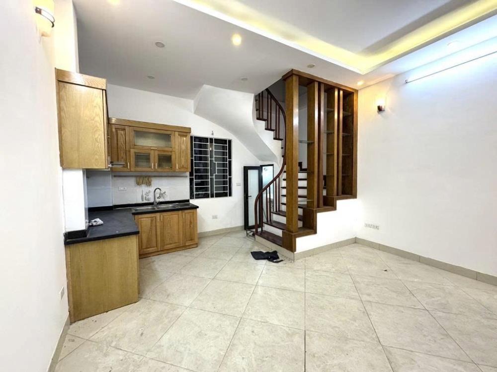 Bán Biệt Thự Gỗ Thịt Cầu Giấy - 8 Tỷ 200 - Vị Trí Độc Tôn