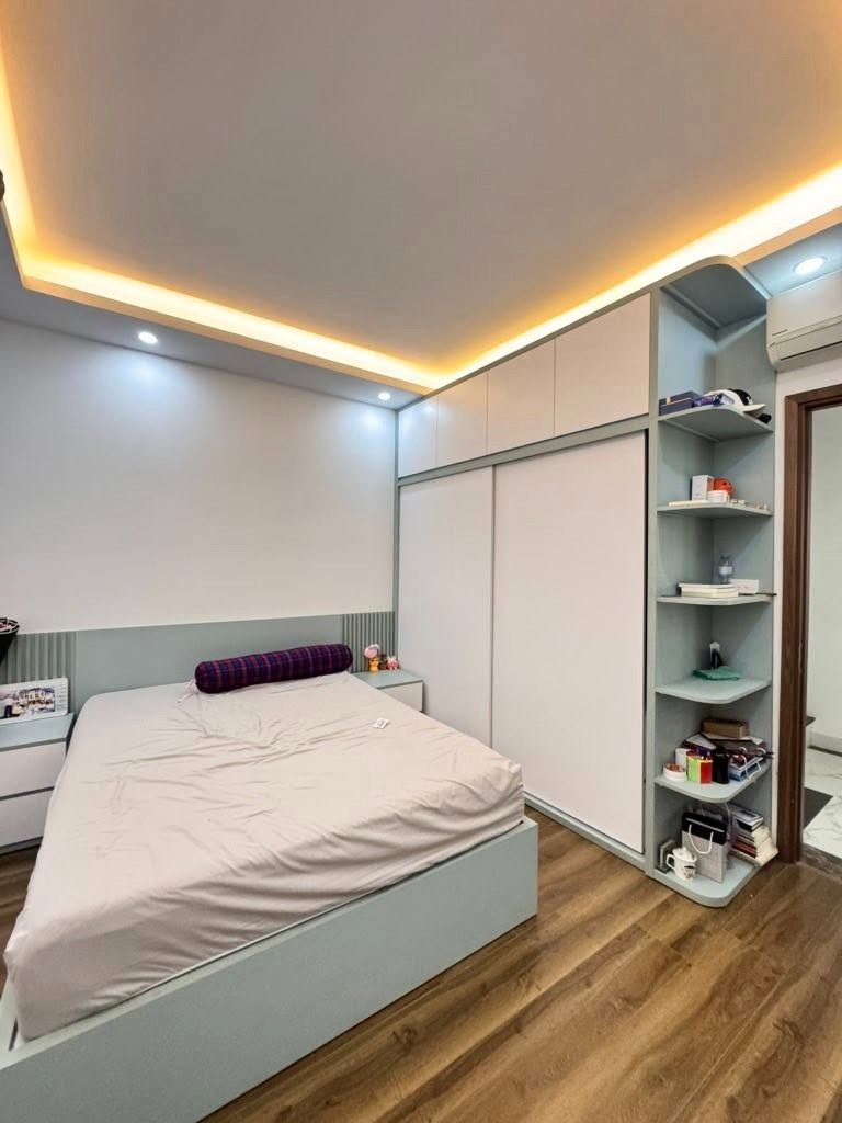Bán nhà Hà Đông - Gara Ô Tô 5 Tầng - Vị Trí Đắc Địa, Giá Tốt