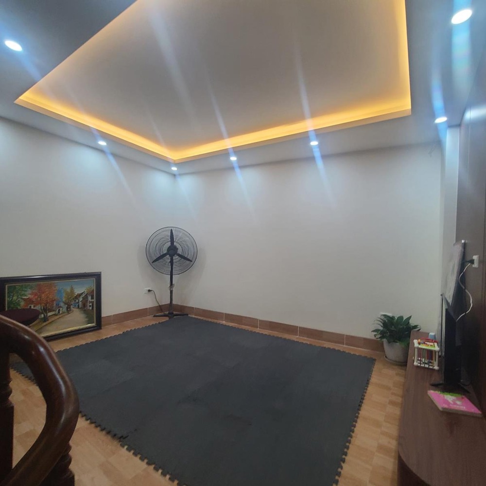 Bán nhà Đại Mỗ - 7.6 tỷ - 50m2 x 4 tầng - Oto đỗ - Vị trí đẹp