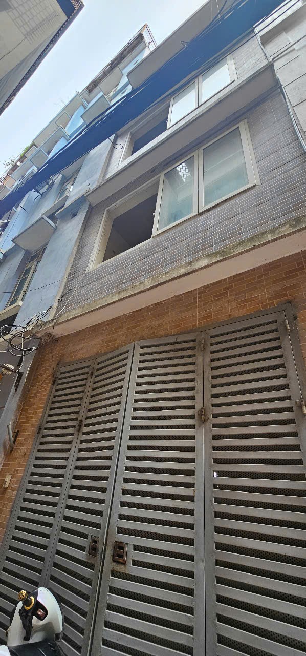 Bán Gấp Nhà Riêng 5 Tầng, 4PN, 3WC - Giá 7.6 Tỷ - Mai Dịch, Cầu Giấy, Hà Nội