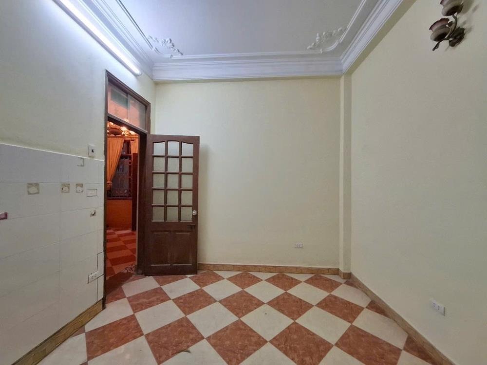 Đỗ Thuận - Bạch Mai: Nhà dân chắc chắn, thoáng sáng, gần Đại học