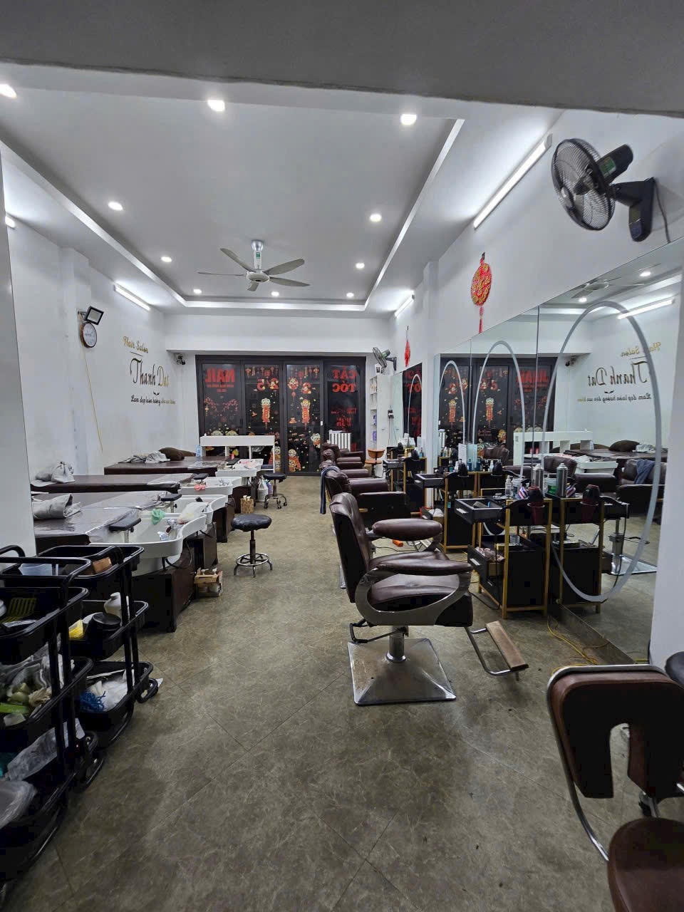 Bán nhà liền kề chân chung cư Tô Hiệu, Hà Đông - 61m2, 5 tầng, thang máy, KD tốt, giá 16.5 tỷ