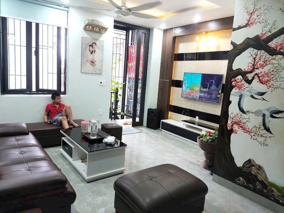 Bán nhà liền kề chân chung cư Tô Hiệu, Hà Đông - 61m2, 5 tầng, thang máy, KD tốt, giá 16.5 tỷ
