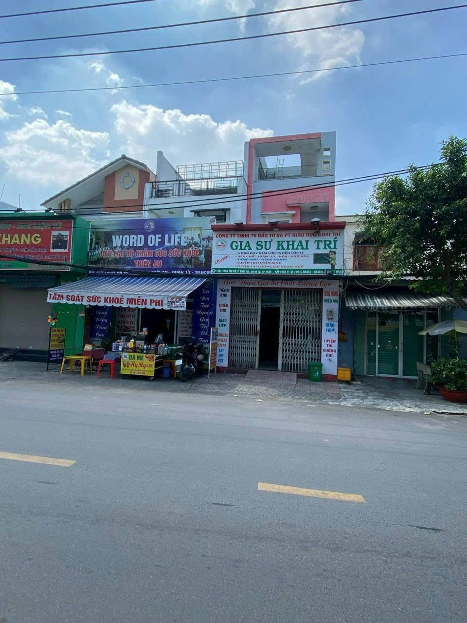 Bán Nhà 2 Lầu Mặt Tiền Quận 12 - Vị Trí Đắc Địa, Kinh Doanh Tốt