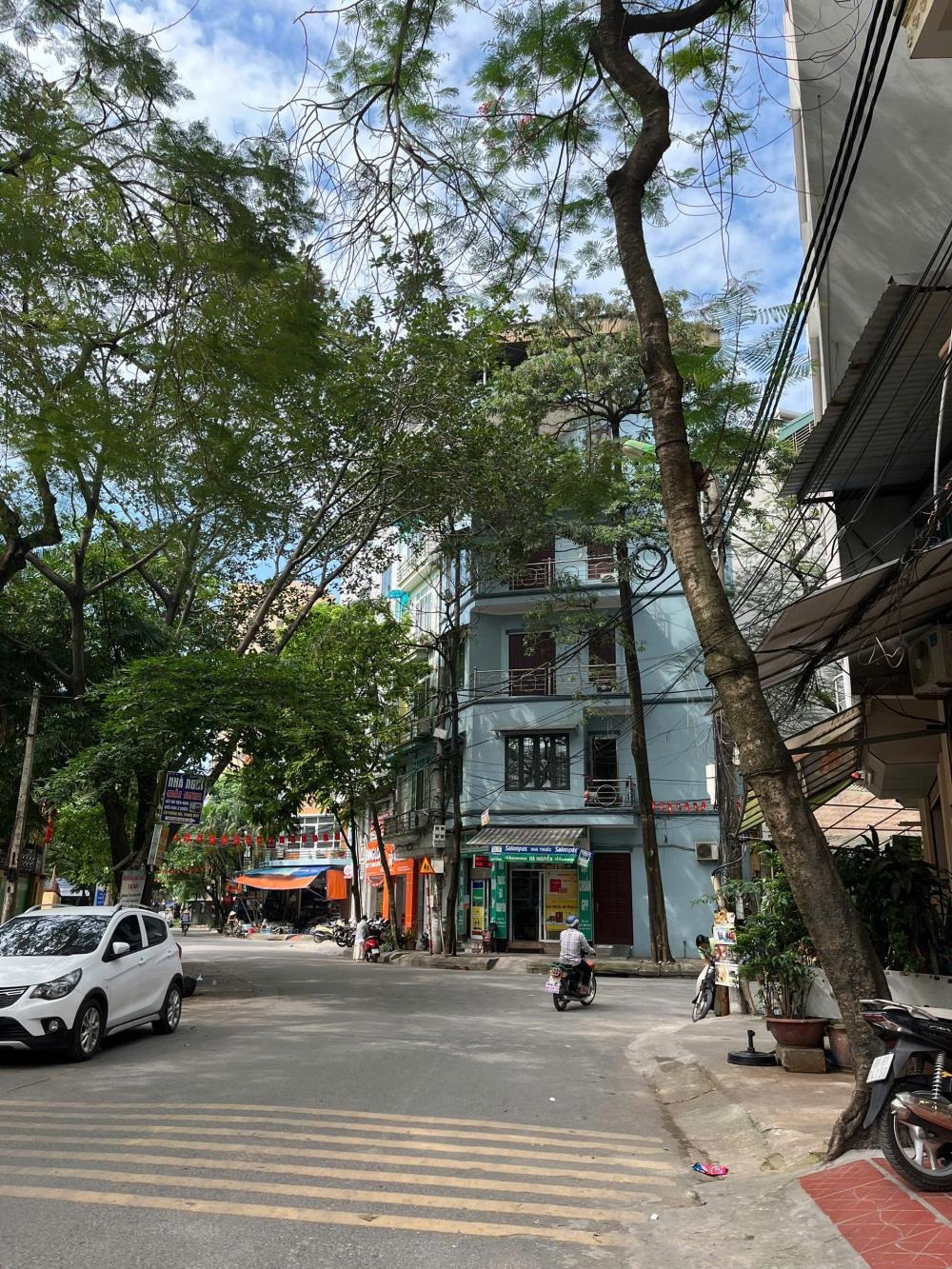 Bán nhà phố tân mai, Quận Hoàng Mai: 90m², MT5.2m, Ôtô đỗ cửa, Gần CV Hồ Đền Lừ