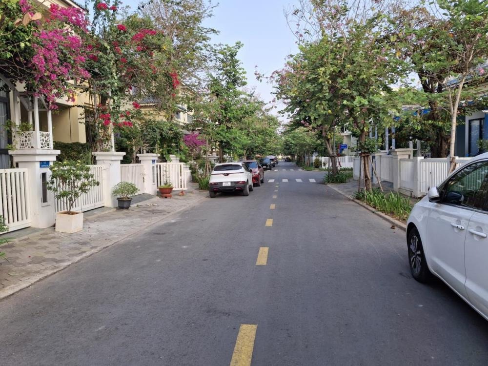 Villa Sentoria Vườn Lài: 226m2, Nở Hậu, View Hồ, Giá 2x Tỷ