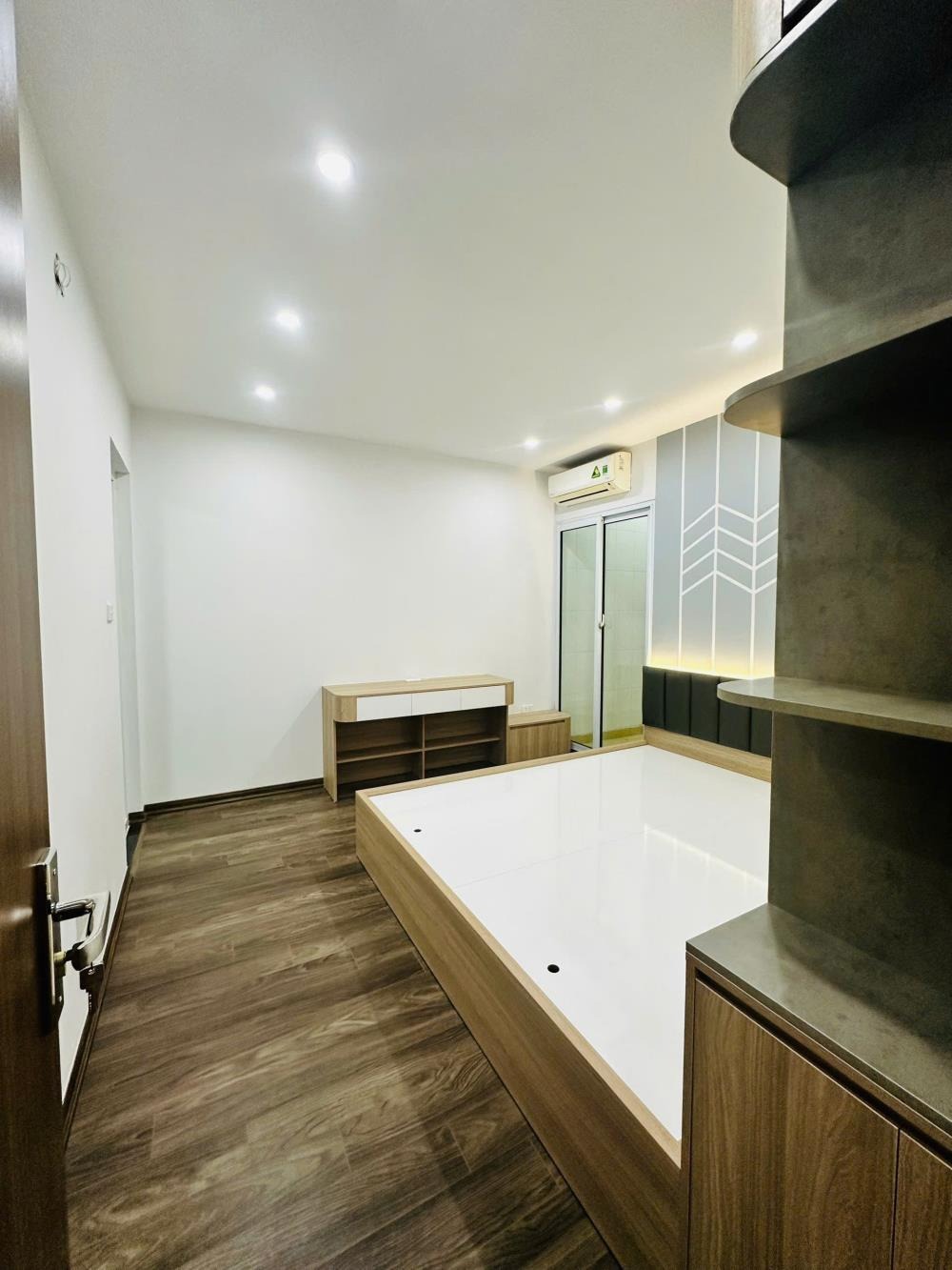 Bán Gấp Căn Hộ 3PN, 78m2, KĐT Kim Văn Kim Lũ - Giá 4.53 Tỷ
