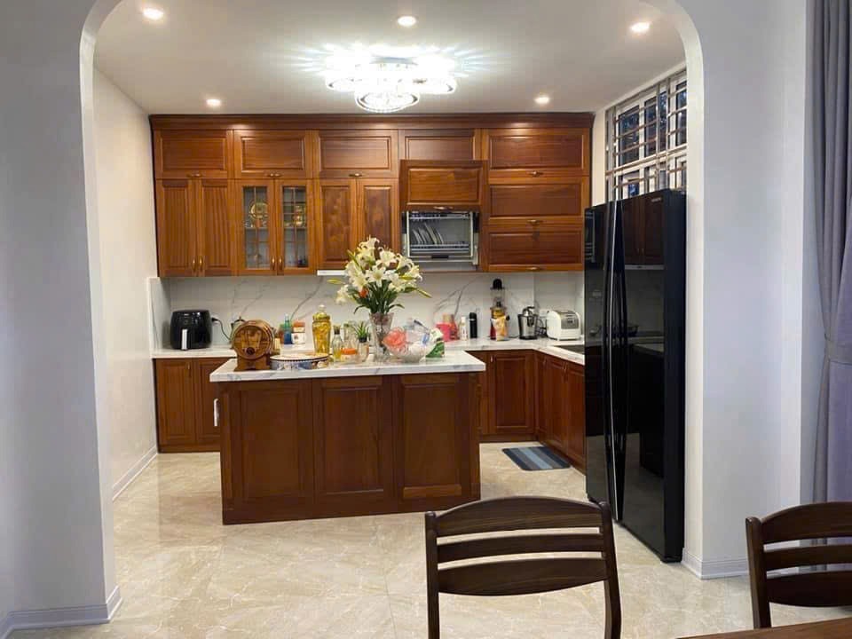 Nhà đẹp Đống Đa - 39m x 5 Tầng, Giá 11.2 Tỷ - Vị trí Vàng, Gần Ô Tô