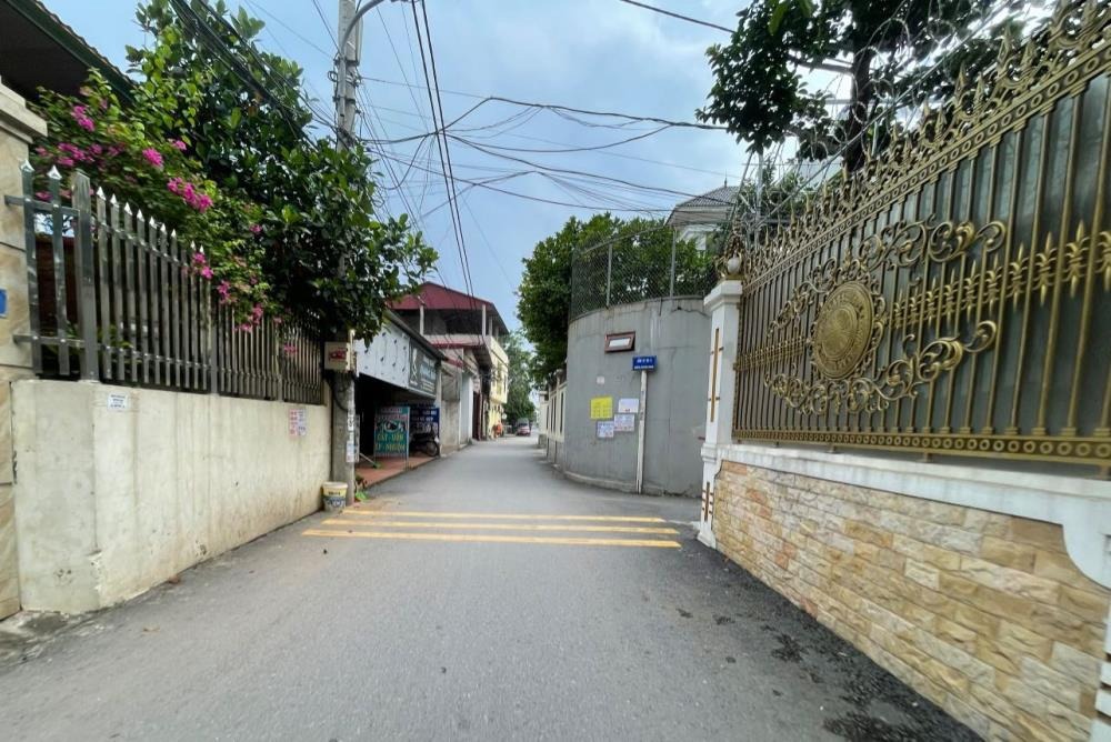 Bán Đất Mê Linh - Tổ 4 Quang Minh - 100m2 - Giá 3.8 Tỷ - Vị Trí Đắc Địa