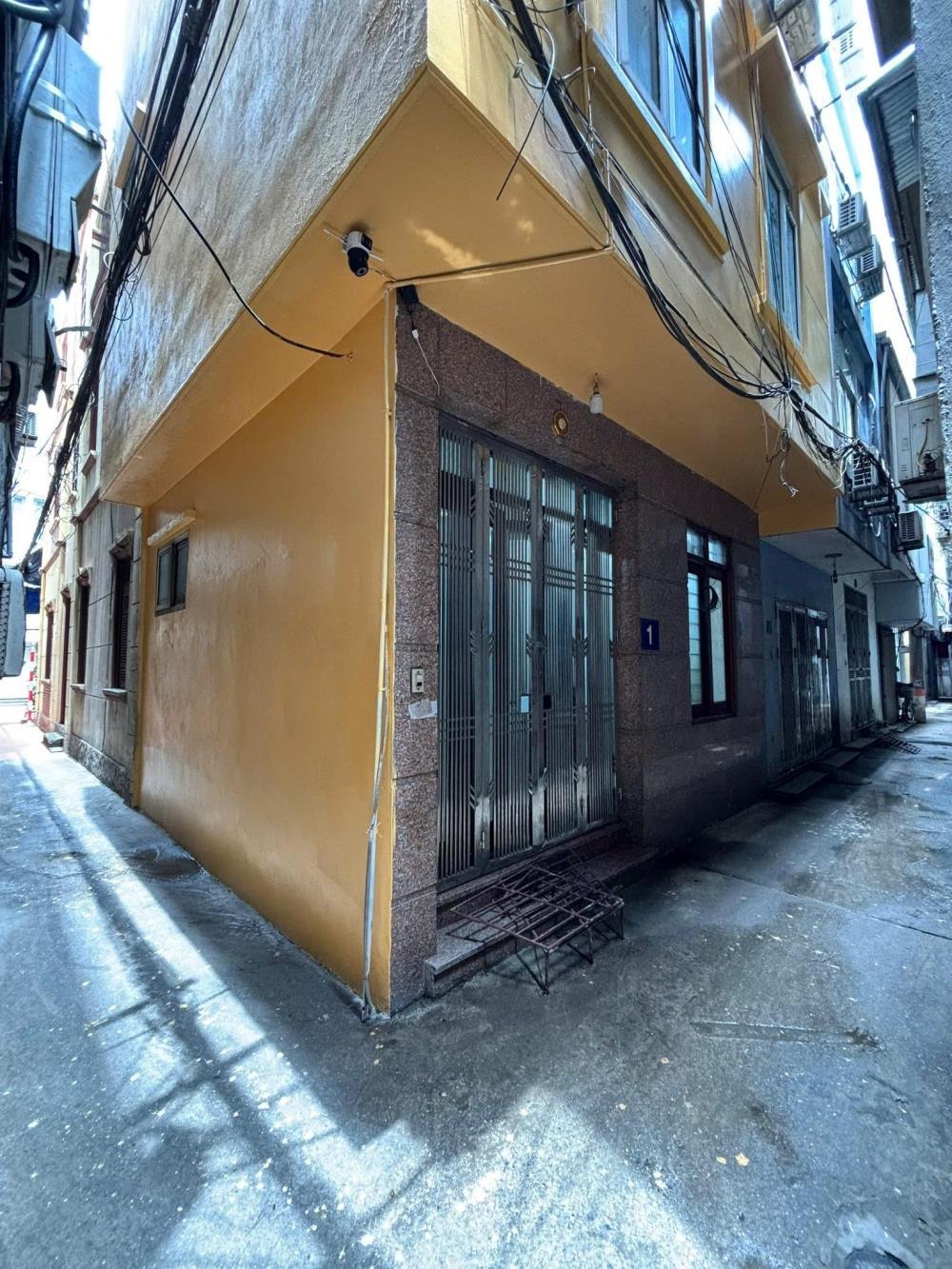 Nhà Đẹp Gần Ngã Tư Trường Chinh: 40m2, 5 Tầng, Ô Tô Tránh, Giá 7 Tỷ