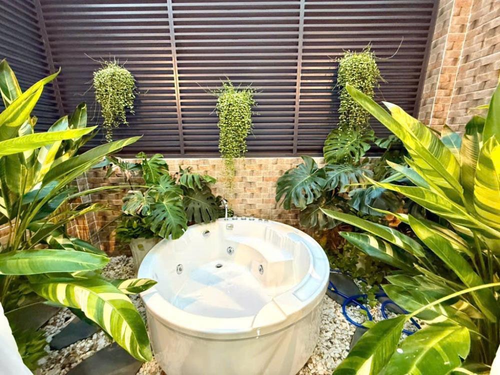 Bán nhà mặt tiền đường Nguyễn Văn Khối, P9, Gò Vấp - Hơn 16 tỷ - Full nội thất cao cấp