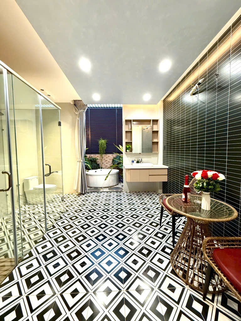 Bán nhà mặt tiền đường Nguyễn Văn Khối, P9, Gò Vấp - Hơn 16 tỷ - Full nội thất cao cấp
