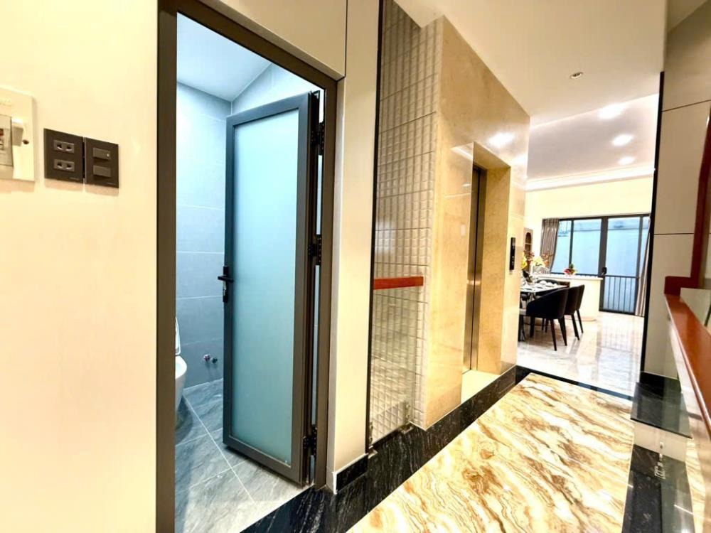 Bán nhà mặt tiền đường Nguyễn Văn Khối, P9, Gò Vấp - Hơn 16 tỷ - Full nội thất cao cấp