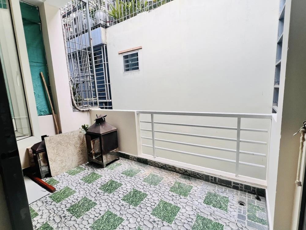 Bán nhà 5 tầng, 2 mặt thoáng, Trần Quốc Vượng, Cầu Giấy - 7.5 tỷ