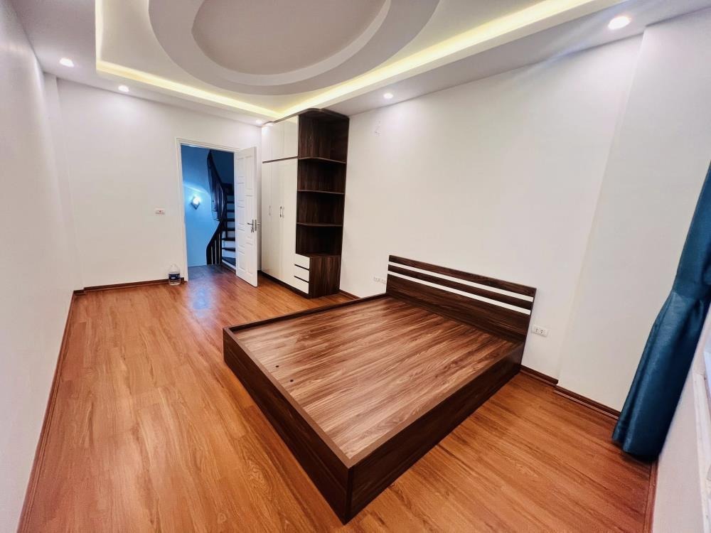 Bán nhà 5 tầng, 2 mặt thoáng, Trần Quốc Vượng, Cầu Giấy - 7.5 tỷ