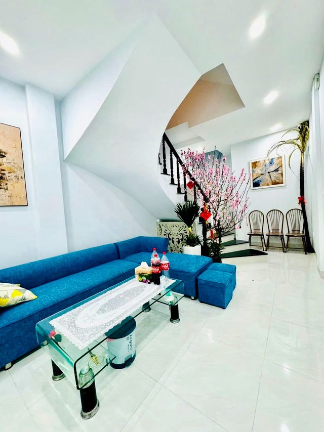 Bán Gấp Nhà Lô Góc Văn Quán Hà Đông - 40m2, 5 Tầng, Giá 7 Tỷ